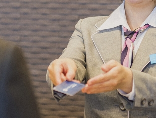 ホテル事業